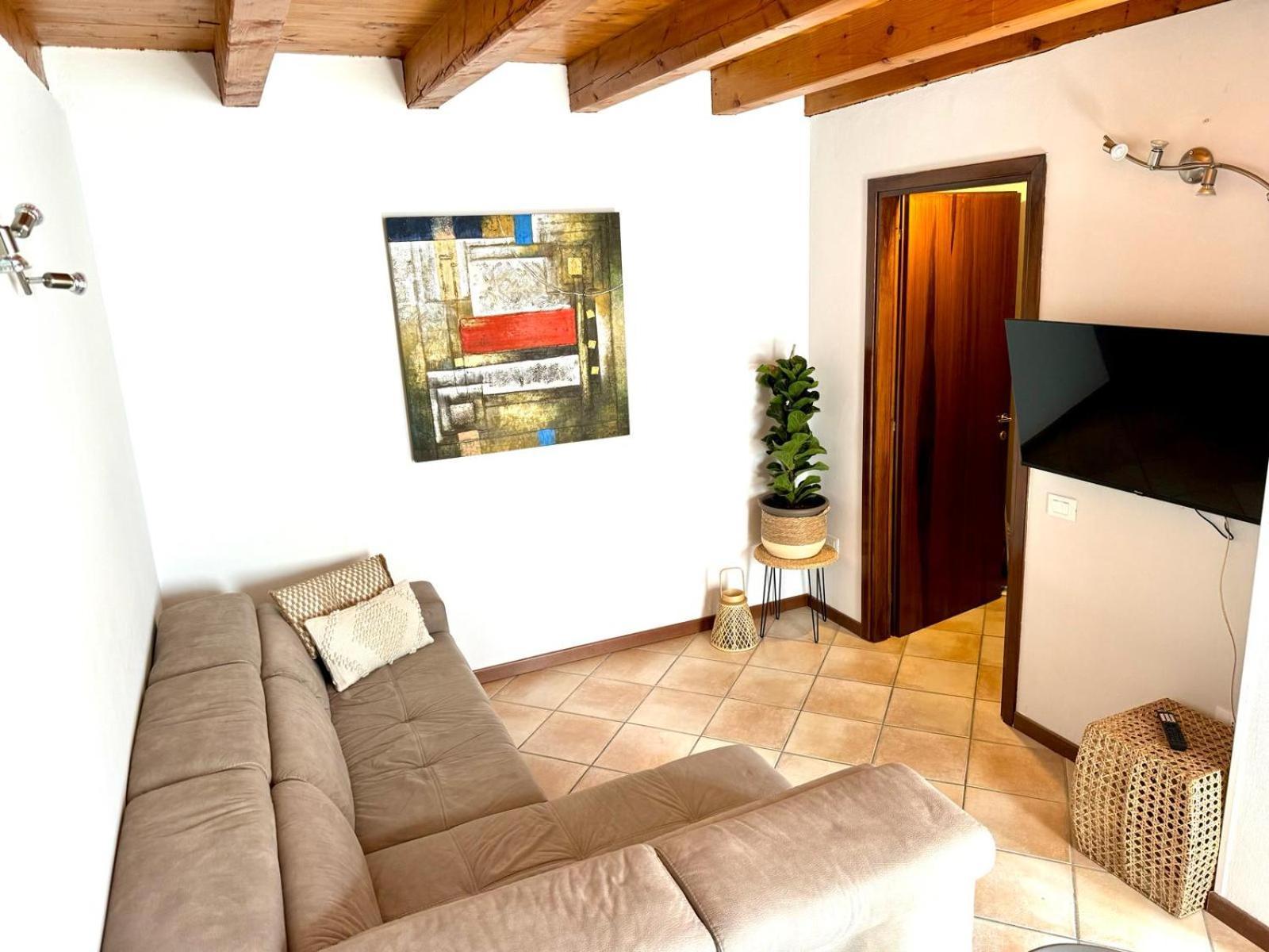 Appartamento Santa Maria Desenzano del Garda Luaran gambar
